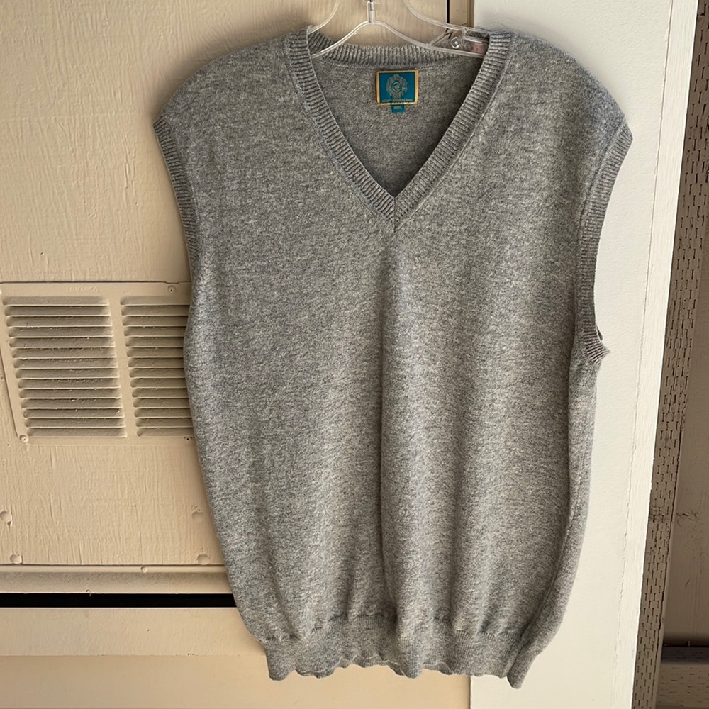 USED Altai Cashmere men’s sleeveless top, gray heather, size XXL